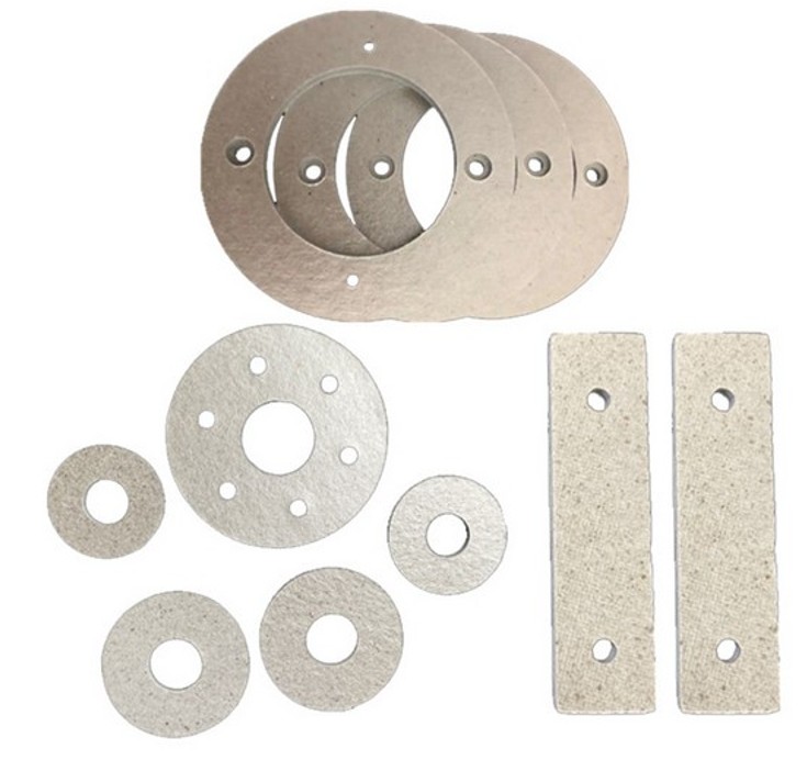Automotive exhaust system mica flange gasket - thermal isolation between hot exhaust and vehicle frame